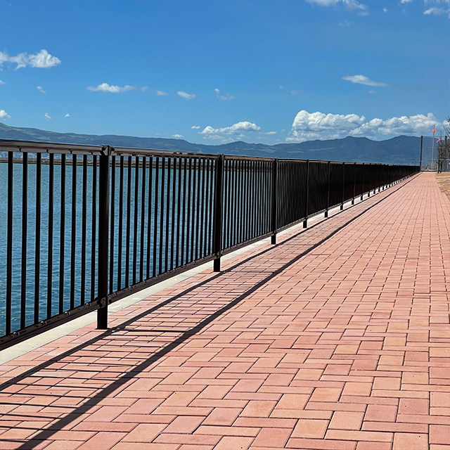 ホーバーターミナルおおいたガードフェンス工事